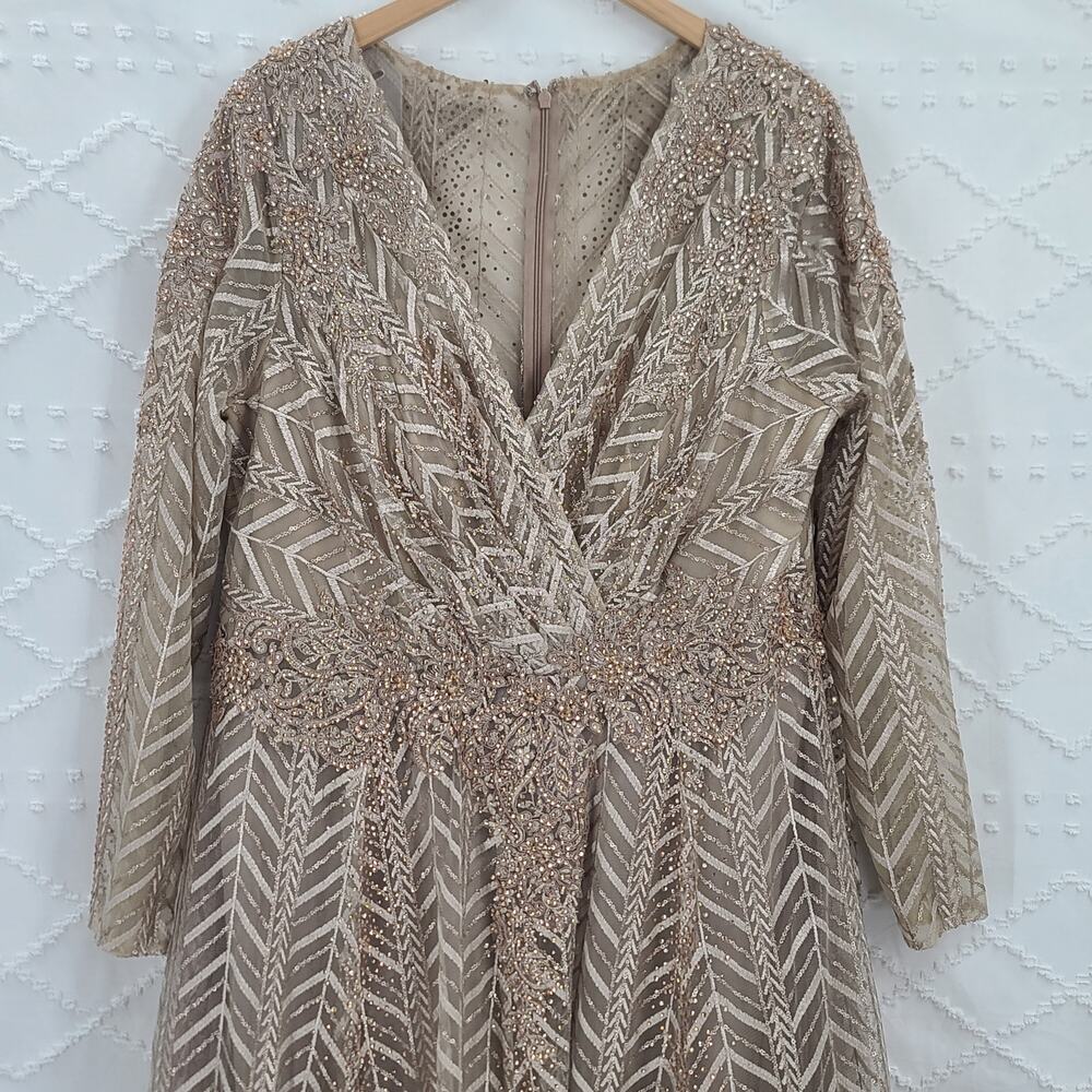Mac Duggal 20189 Chevron Embellished Long Sleeve Gown Taupe Size 16 Formal - Picture 6 of 16